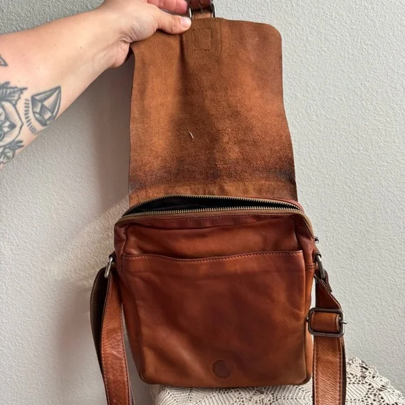 Harbour 2nd Brown Tan Leather Messenger Cross Body Bag - Picture 5 of 10